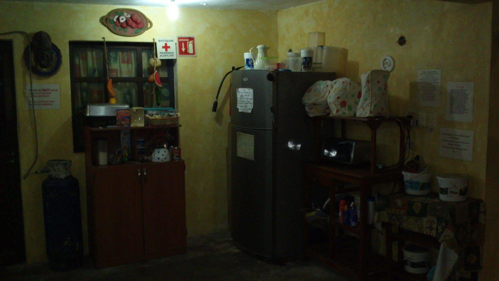 Amigos Hostel Cozumel Luaran gambar